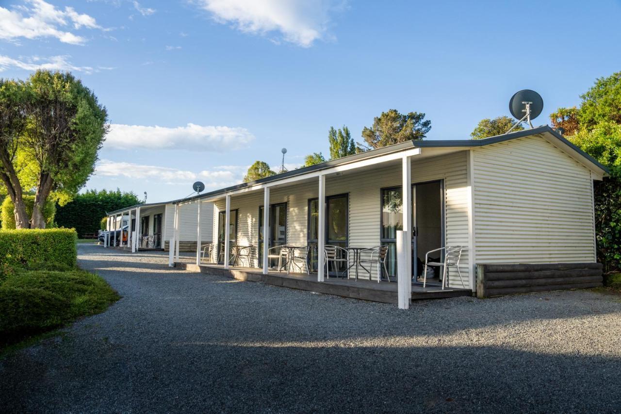 Akaroa Top 10 Holiday Park Exterior photo