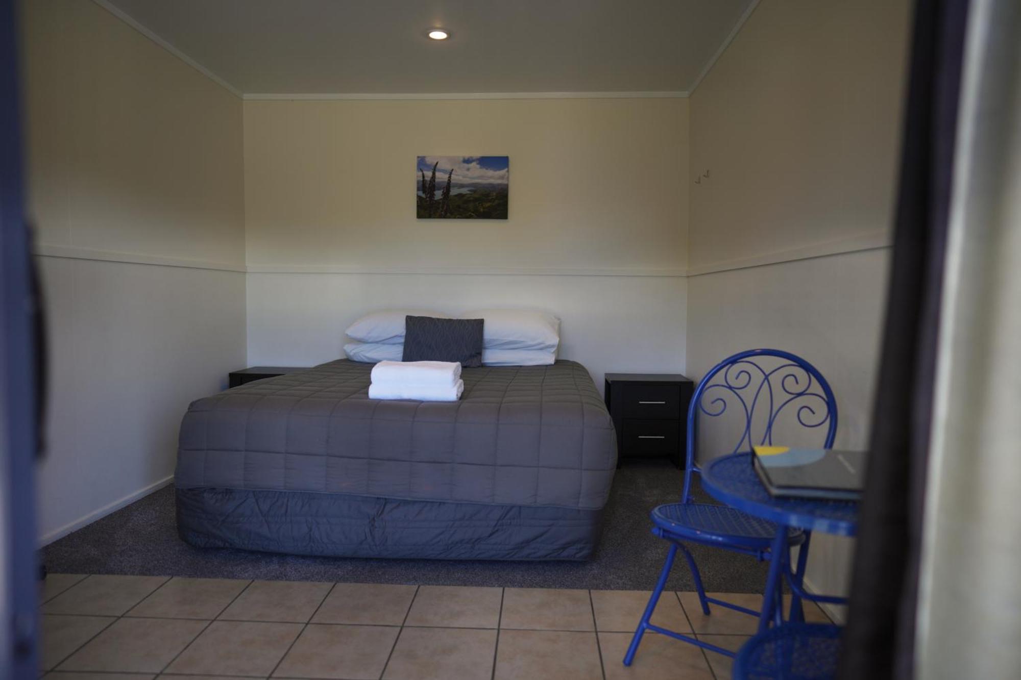 Akaroa Top 10 Holiday Park Exterior photo