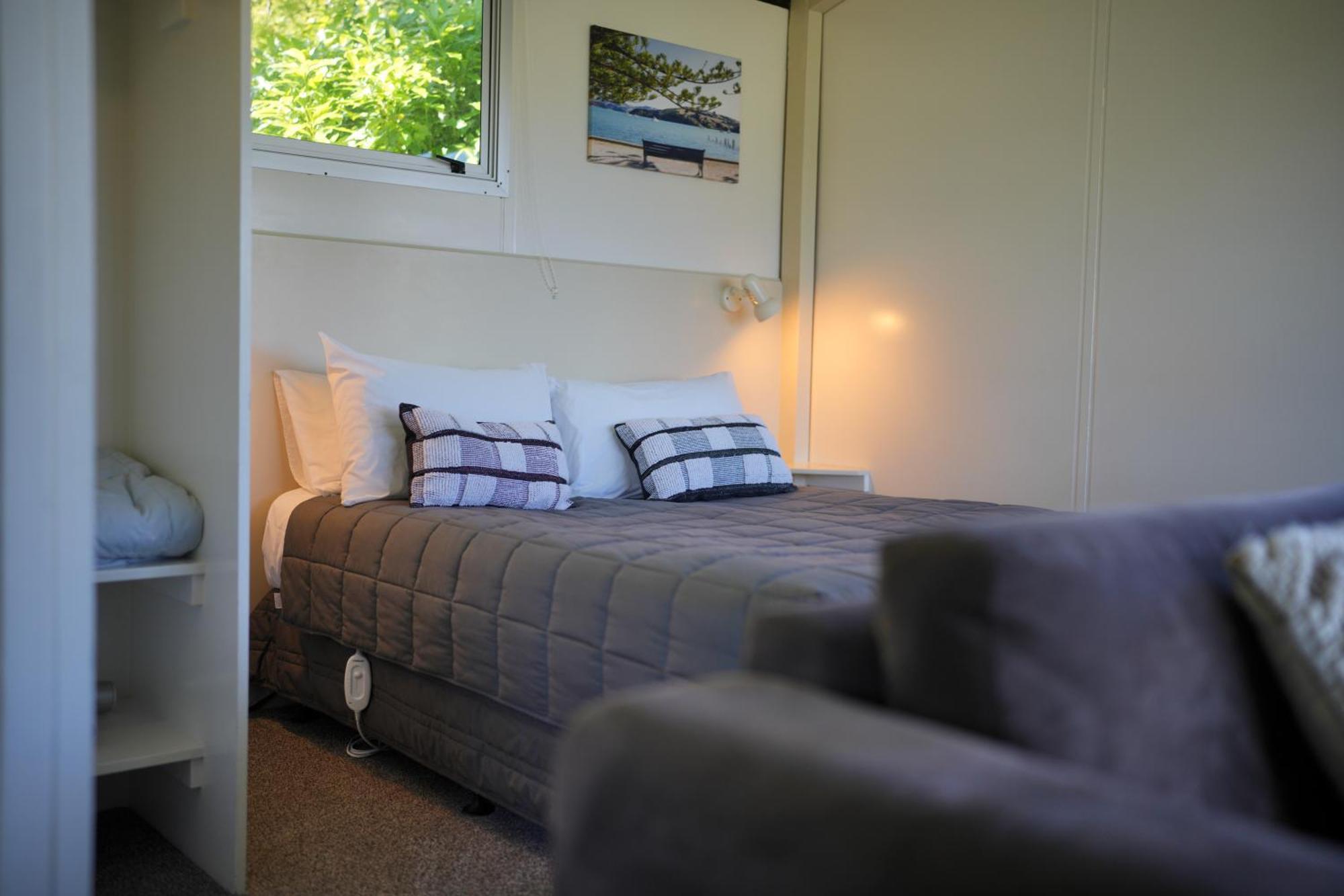 Akaroa Top 10 Holiday Park Exterior photo